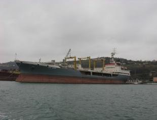 Большой морской танкер 